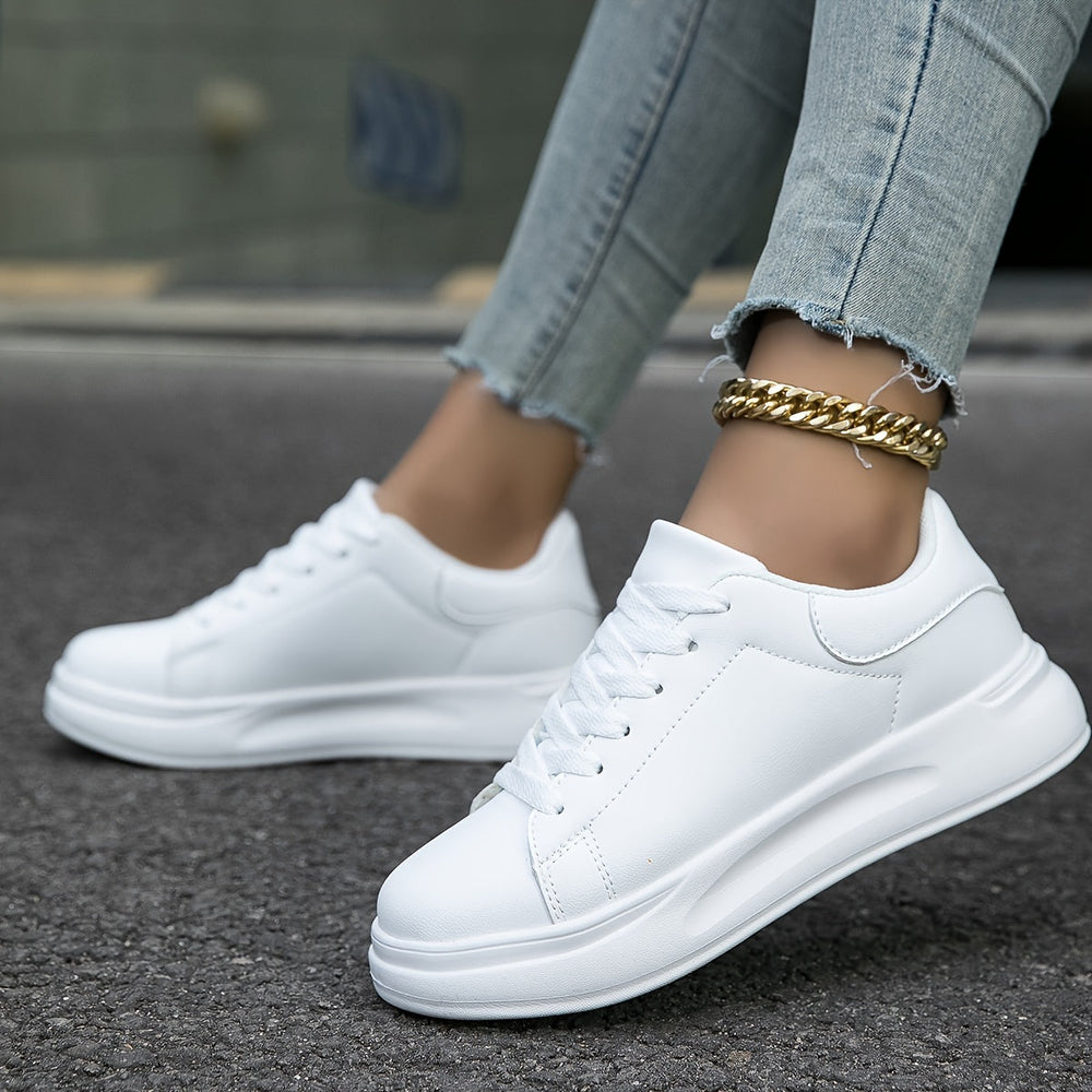 Isla Platform Sneakers | Low-Cut Contrast Heel Sneakers